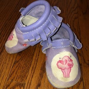 Share Bear Freshly Picked Moccasins